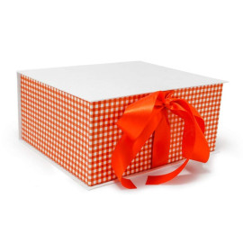 Χειροποίητο Kουτί-Βιβλίο, Λευκό-Κόκκινο Καρό με Σατέν Κορδέλα, 28x24x13cm